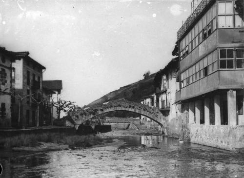 Bista aintzine harrizko zubia