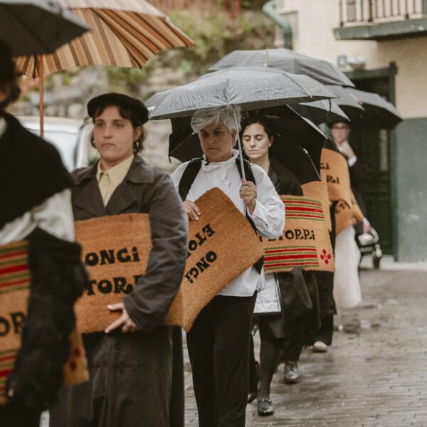 Mundo eta Uniberso Ean-6874