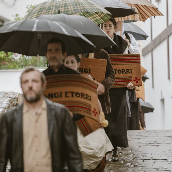 Mundo eta Uniberso Ean-6943