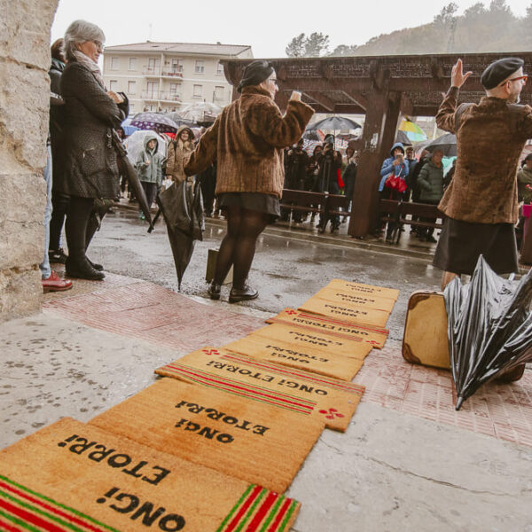 Mundo eta Uniberso Ean-7122