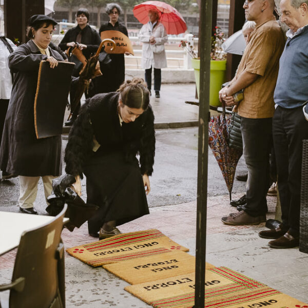 Mundo eta Uniberso Ean-8909